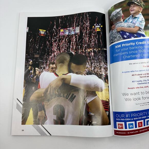 Portland Trailblazer 2016-2017 Damian Lillard, Magazine, Sports, Basketball - Picture 7 of 7